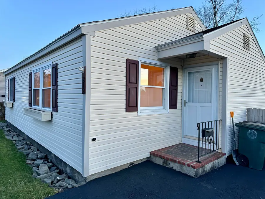 212 New Gorham Road, Westbrook, ME 04092 - Image #3