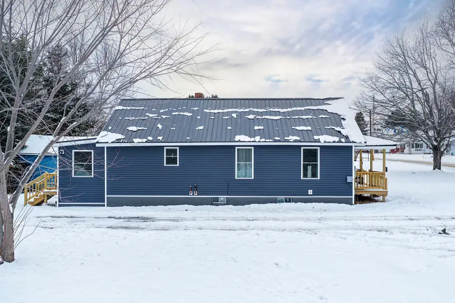 33 Vaughn Street, Caribou, ME 04736 - Image #2