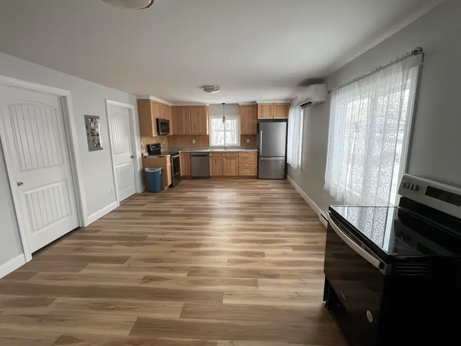 595 Main Street, Lincoln, ME 04457 - Image #2