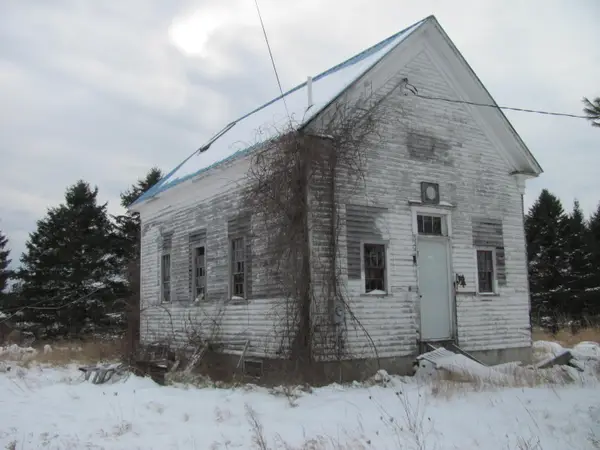 216 Curtis Road, Arundel, ME 04046