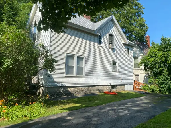 80 High Street, Fairfield, ME 04937