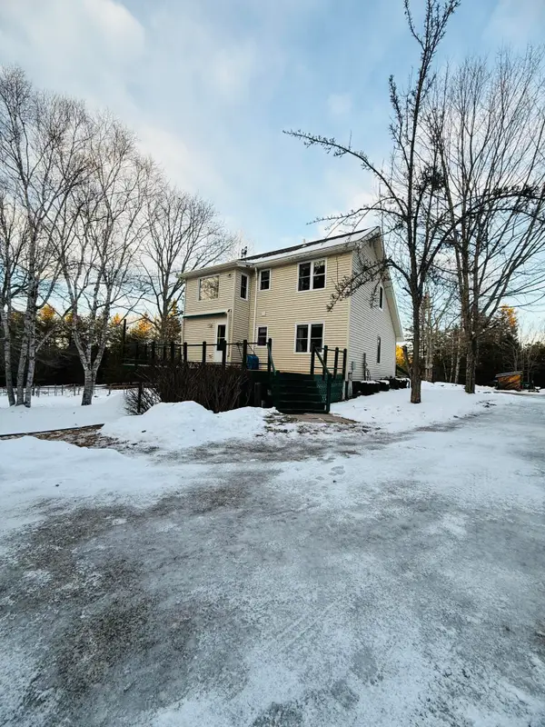 15 Webber Lane, Amherst, ME 04605