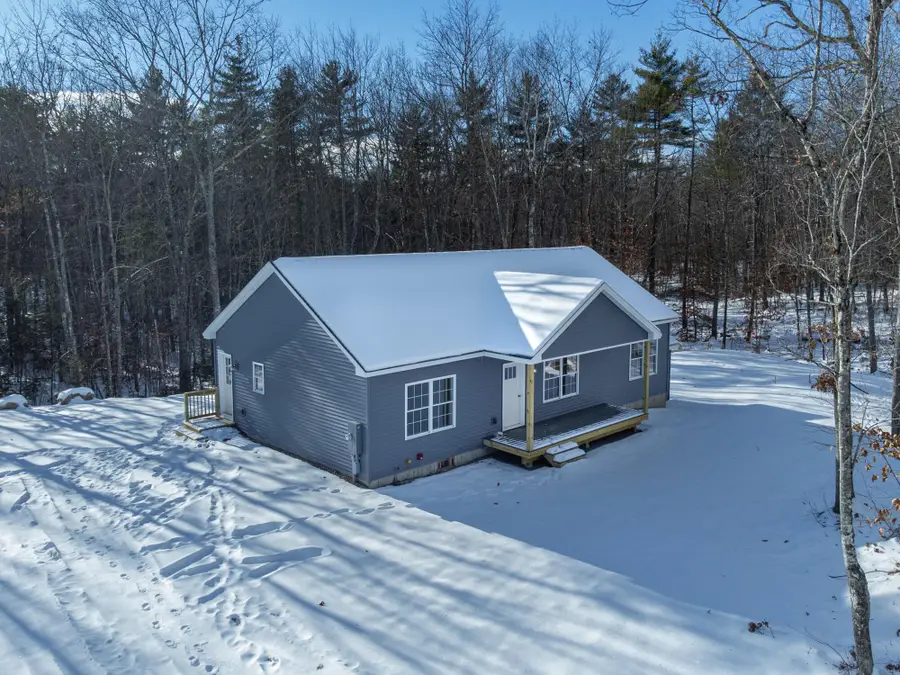 42 Bracken Woods Road, Raymond, ME 04071 - Image #2