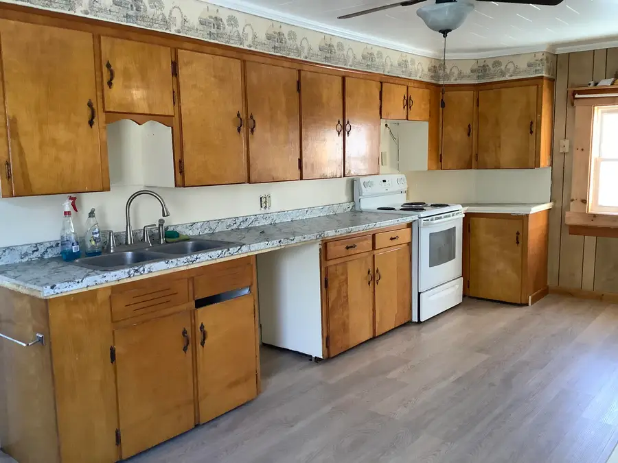 37 Presque Isle Street, Fort Fairfield, ME 04742 - Image #3