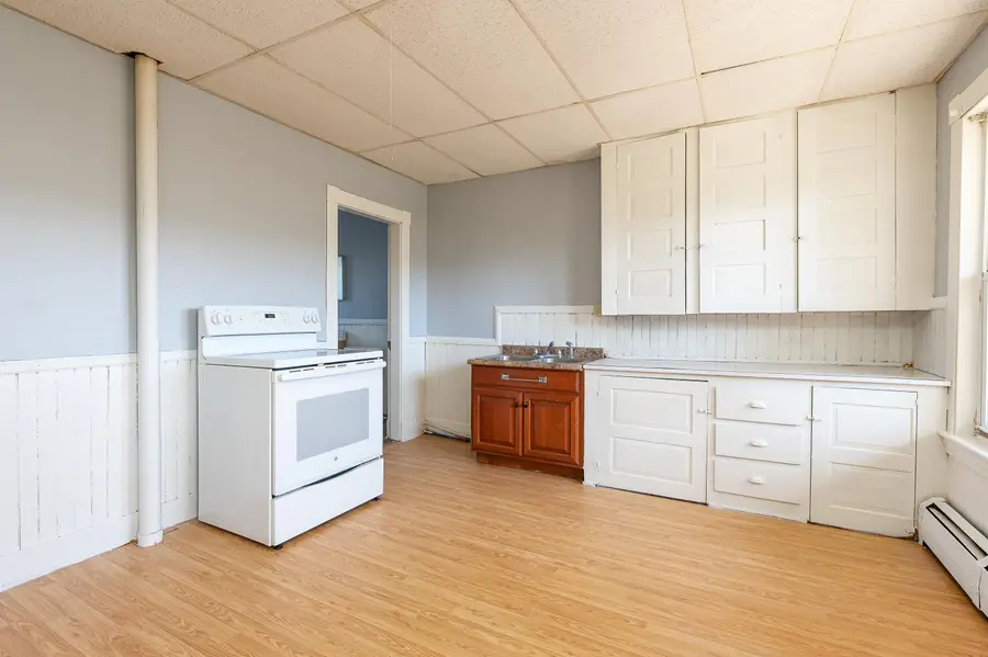 425 Cumberland Street, Rumford, ME 04276 - Image #3