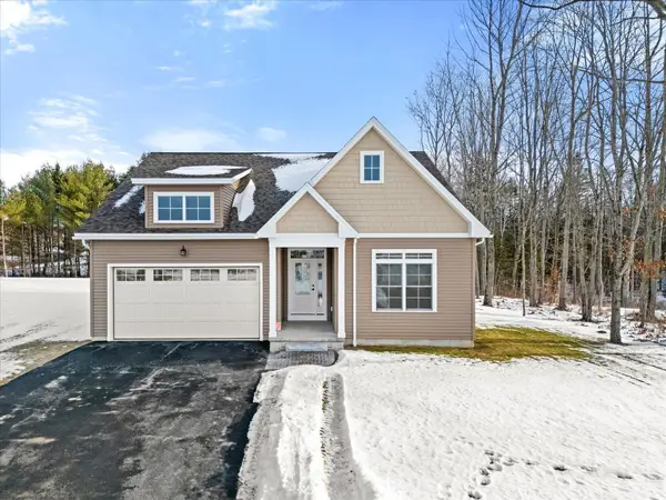 7 Donegal Drive, Veazie, ME 04401
