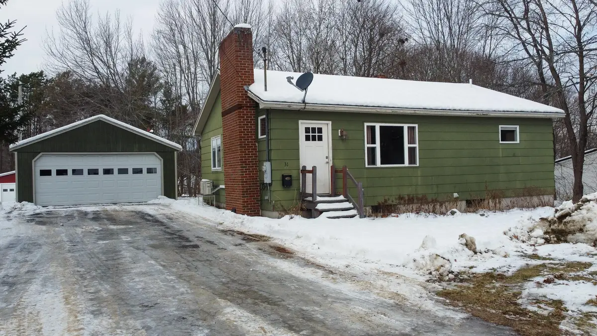 31 Edwards Street, Lincoln, ME 04457 - #1