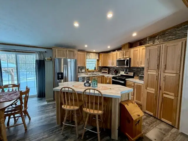 25 N Greenridge Heights, Oakland, ME 04963 - #2