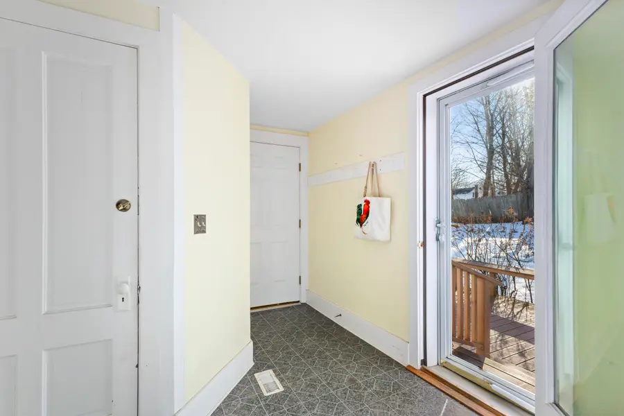 27 Court Street #1, Belfast, ME 04915 - Image #3