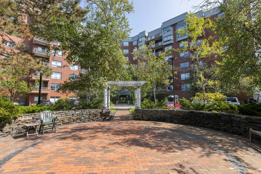 148 Breakwater Drive #302, South Portland, ME 04106 - Image #2
