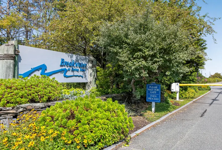 148 Breakwater Drive #302, South Portland, ME 04106 - Image #3