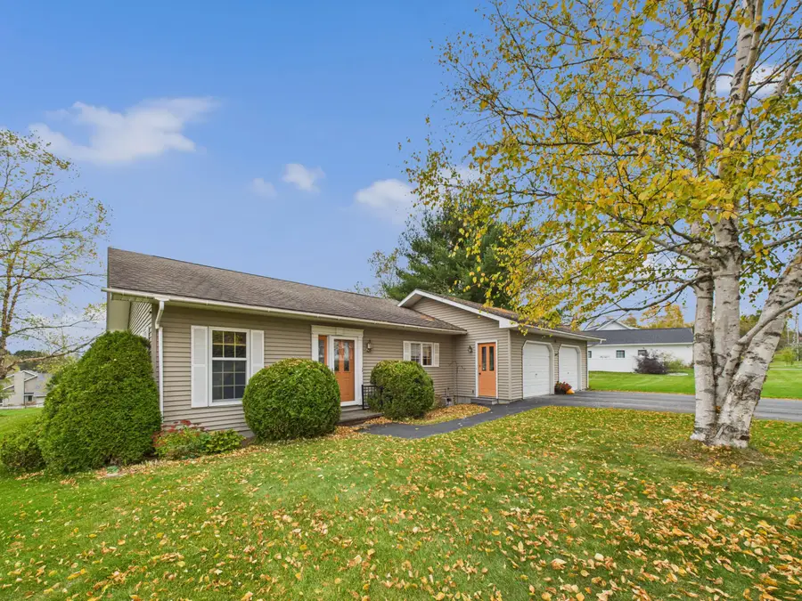 32 Lynn Drive, Caribou, ME 04736 - Image #2