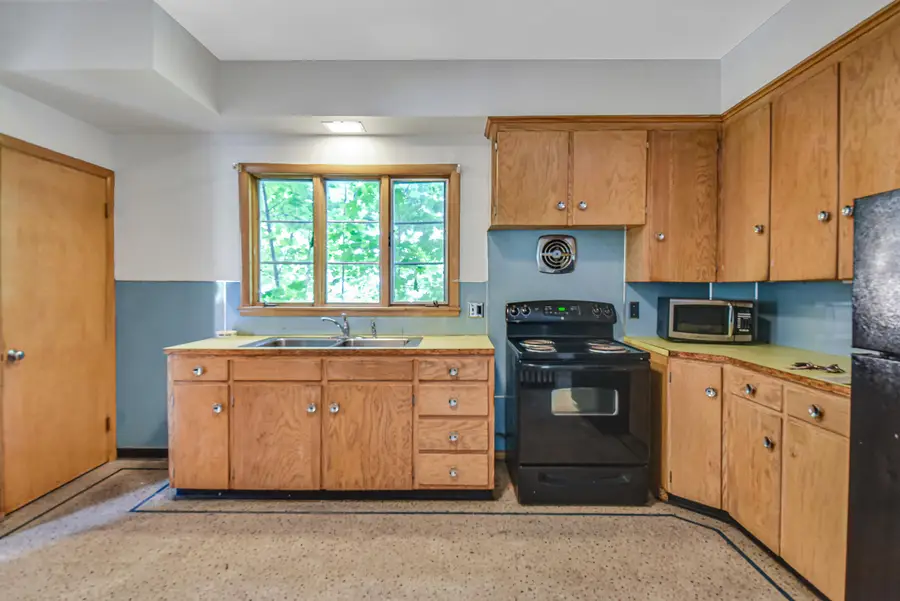 42 White Street, Lewiston, ME 04240 - Image #3