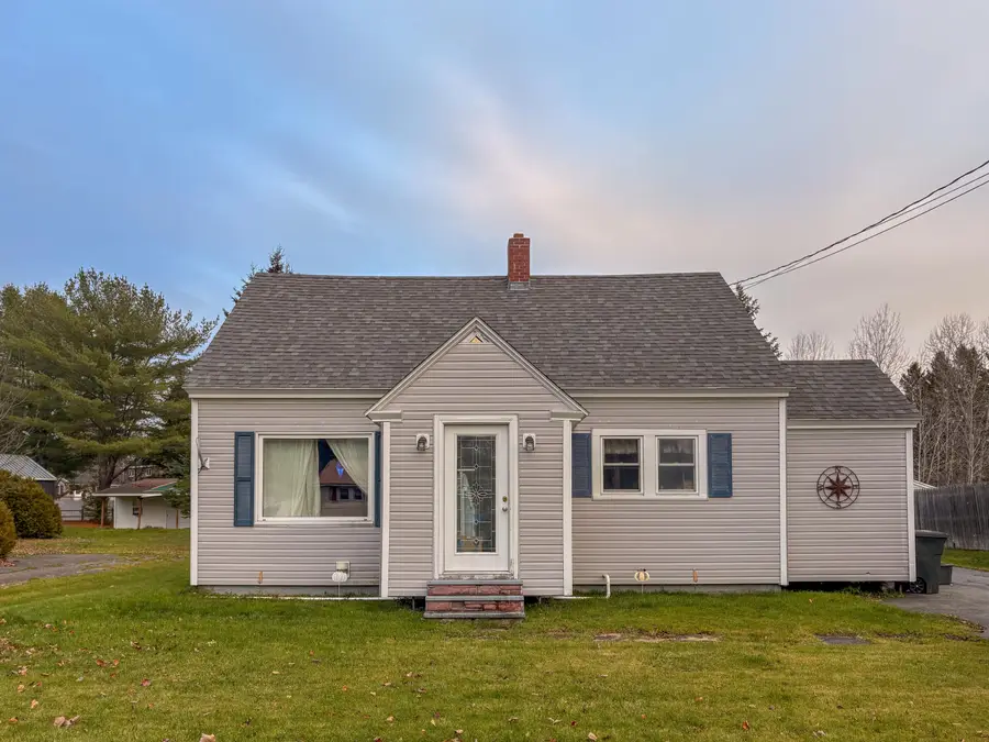 33 Elizabeth Street, Presque Isle, ME 04769 - Image #2