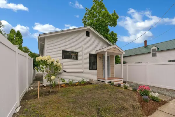 12 Pine Avenue, Old Orchard Beach, ME 04064