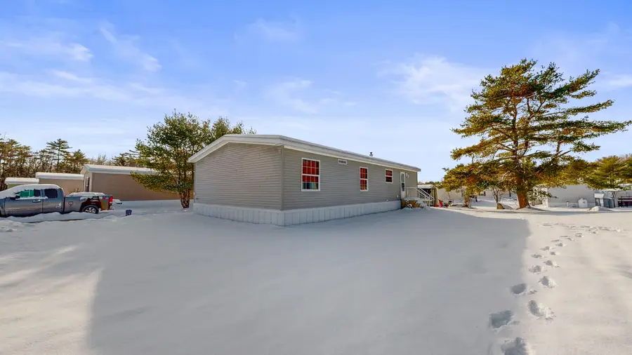 8 Sheldon Place, Lewiston, ME 04240 - Image #2