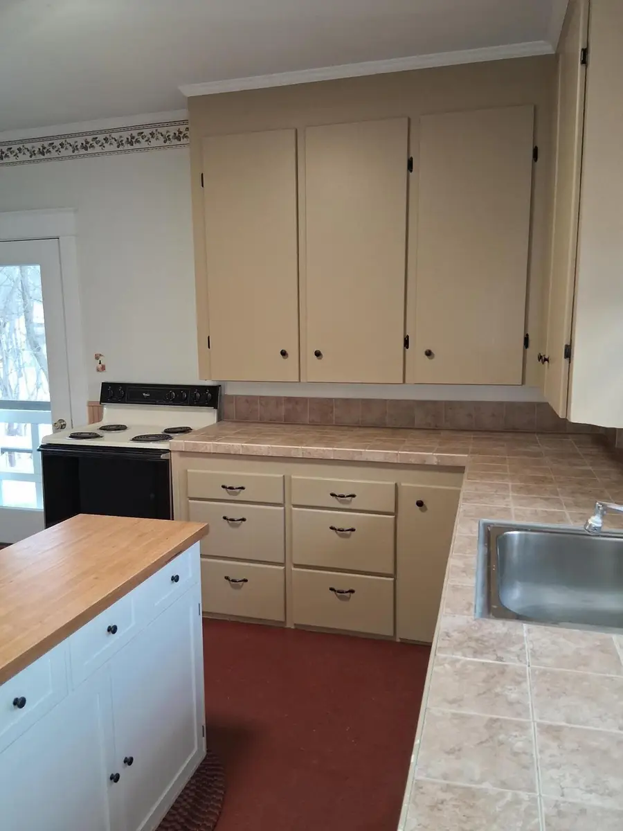 17 Burleigh Street, Waterville, ME 04901 - #3