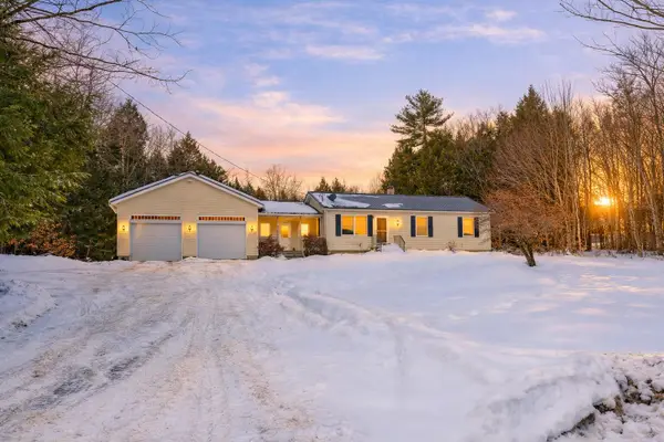 86 Back Cove Drive, Turner, ME 04282