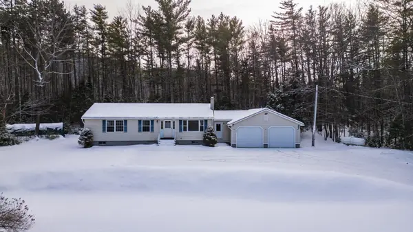 1398 North Road, Gilead, ME 04217