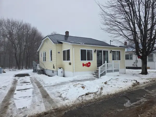 90 Bates Street, Millinocket, ME 04462