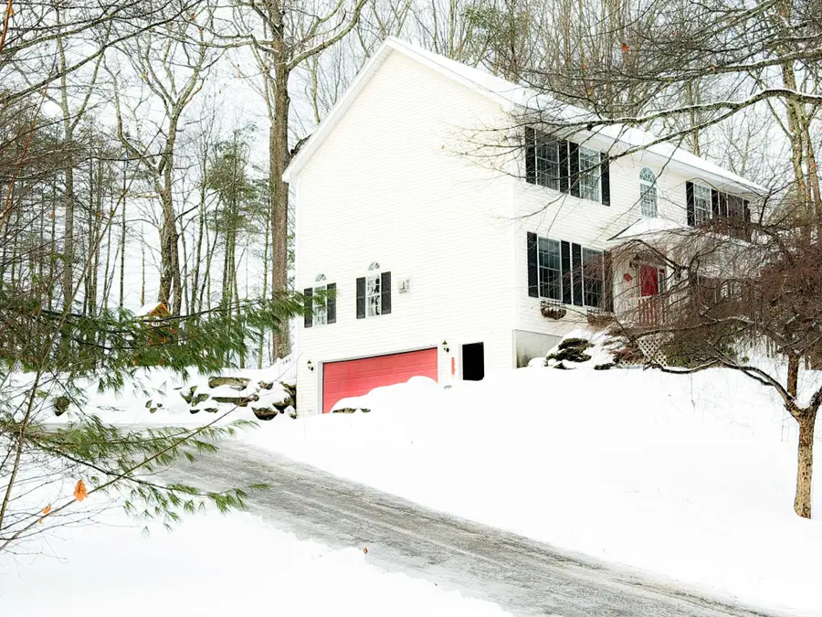 125 Ridgeview Drive, Veazie, ME 04401 - Image #3