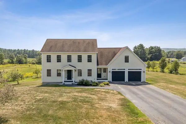 22 Linsausiq Way, Falmouth, ME 04105
