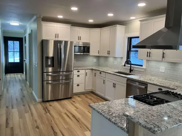 80 Old Bath Road, Wiscasset, ME 04578