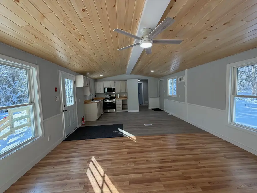 84 Willow Lane, Wiscasset, ME 04578 - Image #2