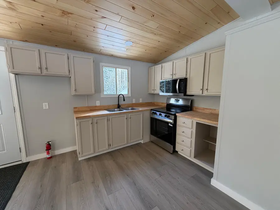 84 Willow Lane, Wiscasset, ME 04578 - Image #3