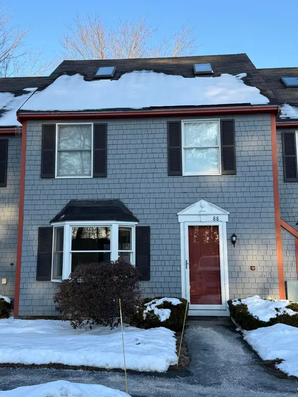 88 Munroe Lane #88, Topsham, ME 04086