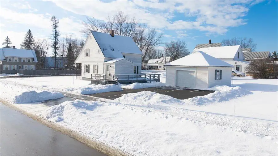 22 Jewett Street, Skowhegan, ME 04976 - Image #3