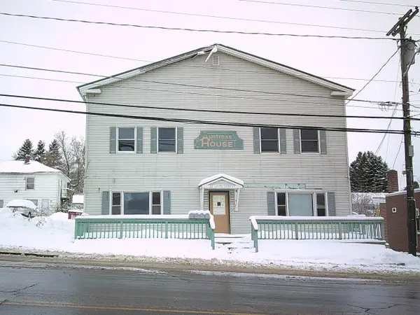 31 Main Street, Limestone, ME 04750