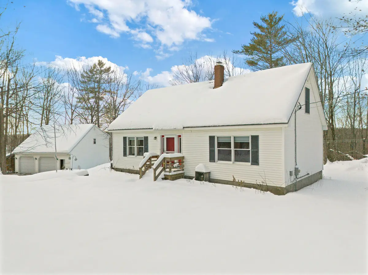 135 S Pond Road, Winslow, ME 04901 - Image #1