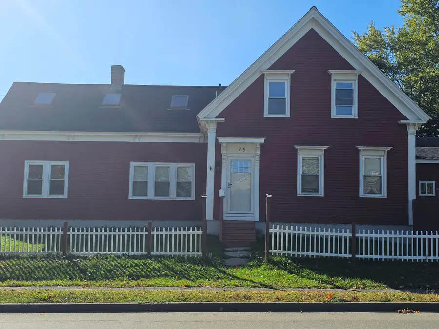 218 Highland Avenue, Gardiner, ME 04345 - Image #2