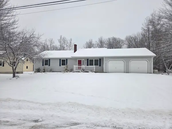 50 Greenwood Drive, Brewer, ME 04412