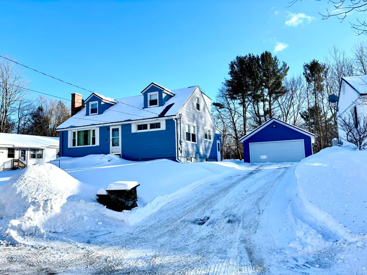 22 Colony Place, Millinocket, ME 04462 - Image #1