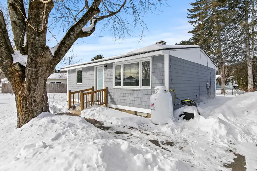 15 Sterling Road, Auburn, ME 04210 - #3