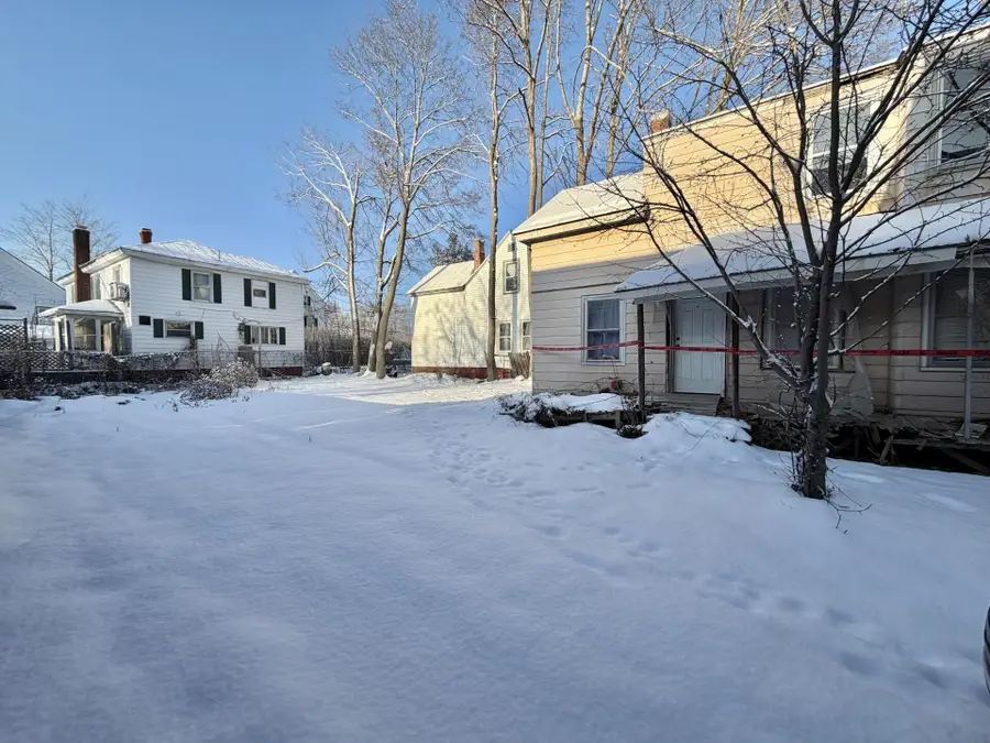 26 Redington Street, Waterville, ME 04901 - #3