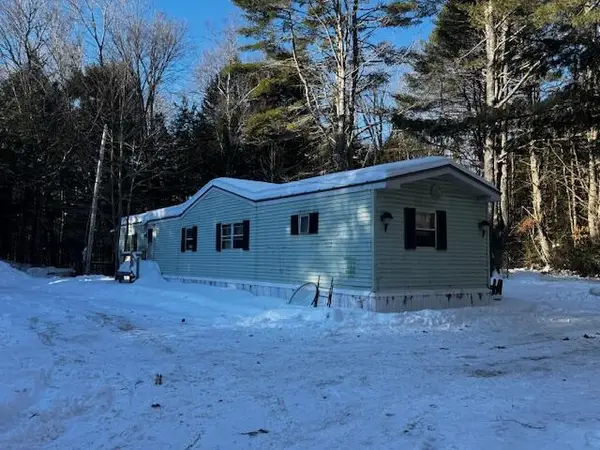 17 Green Road, Madison, ME 04950