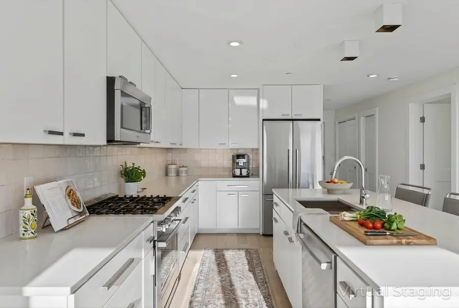 126 North Street #3C, Portland, ME 04101 - Image #2