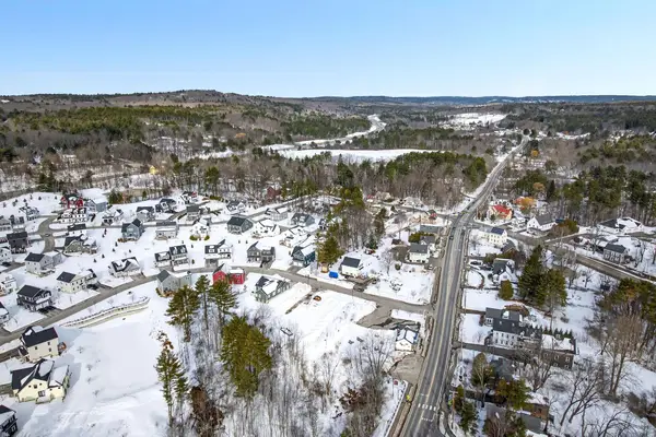 6-8 Bluebird Trail, Falmouth, ME 04105