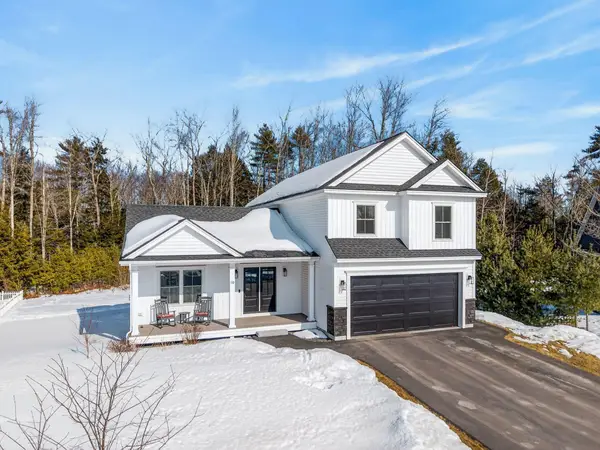 10 Lodge Drive, Saco, ME 04072