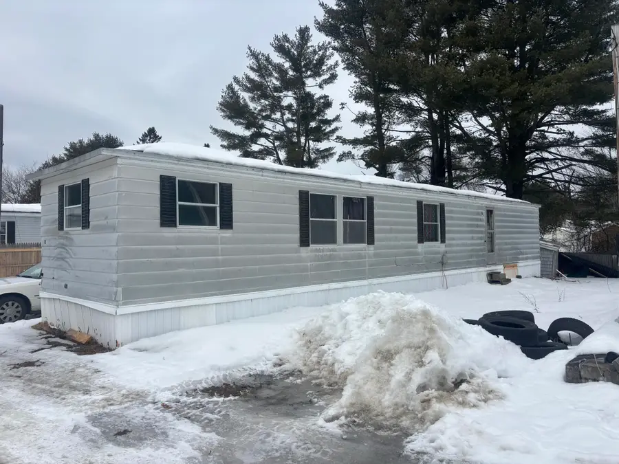 15,19 Adams Street, Skowhegan, ME 04976 - #3