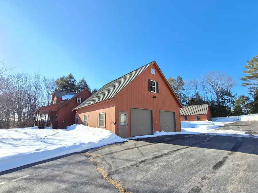 252 Maple Avenue, Farmington, ME 04938 - #2