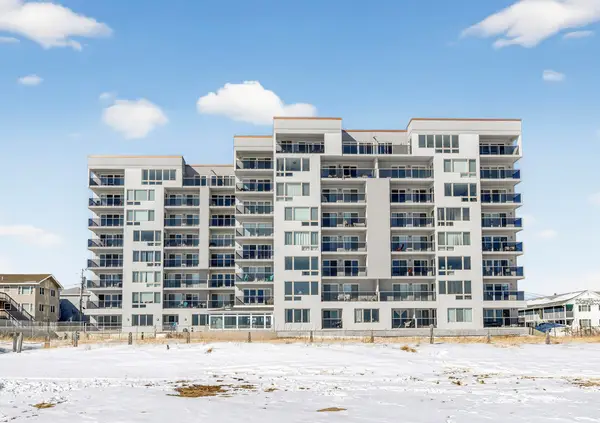 31 E Grand Avenue #83, Old Orchard Beach, ME 04064