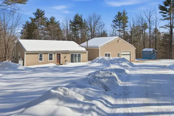 829 Bridgton Road, Sebago, ME 04029