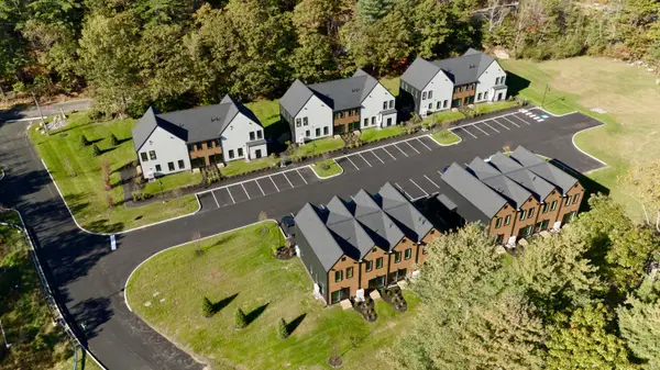 16 Cedar Bend #16, Boothbay, ME 04537