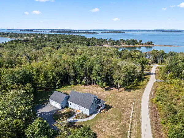 31 Goose Ledge Road, Harpswell, ME 04079