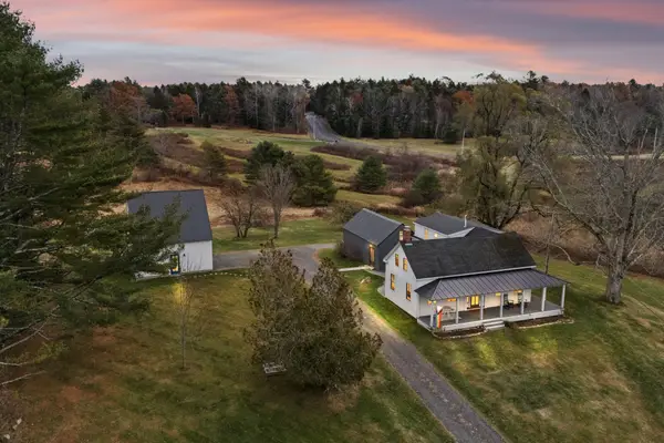 10 Round Hill Lane, Brunswick, ME 04011