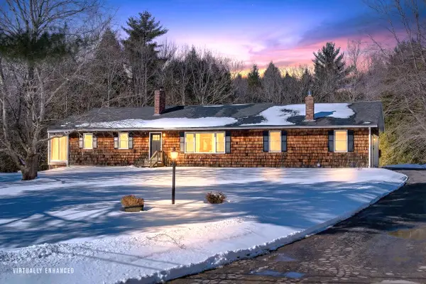 36 Mary Street, West Gardiner, ME 04345